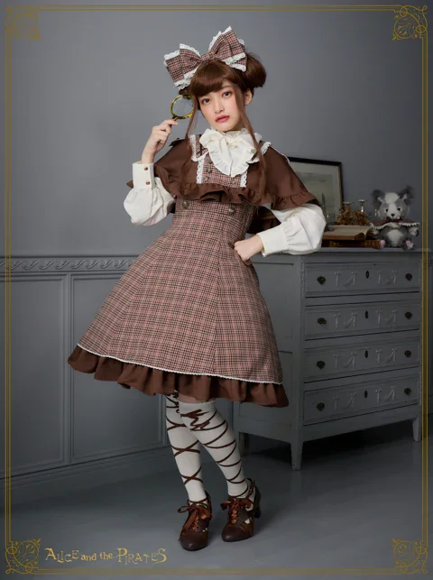 Mystery Doll Cape by Alice and the Pirates