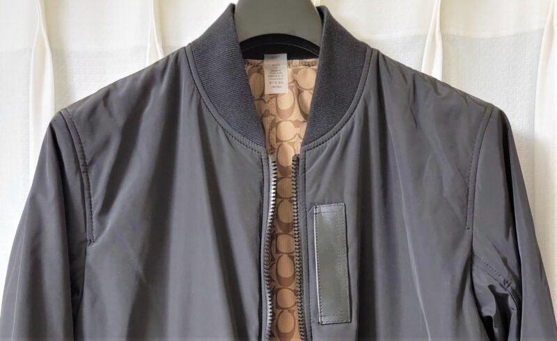 コーチ リバーシブルシグネチャーMA-1ジャケット レビュー