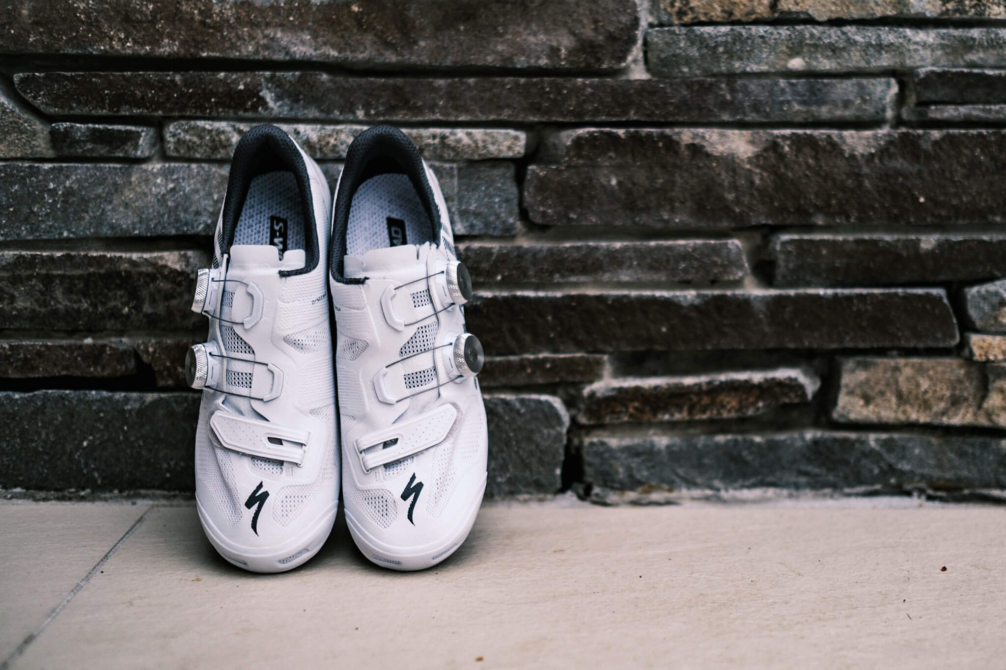 力が伝わる、風を感じる。『S-Works VENT ロードシューズ』レビュー