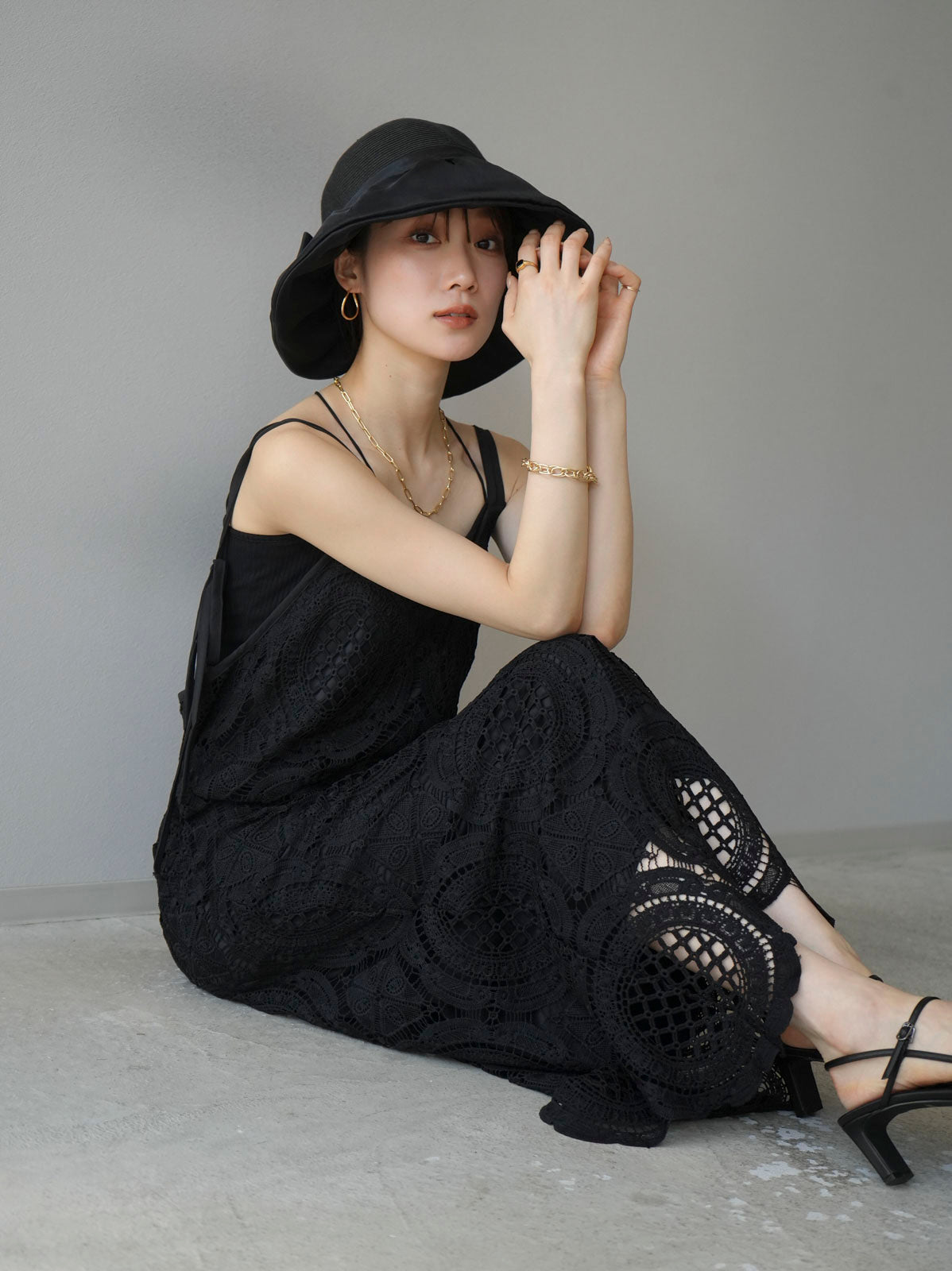 予約]ケミカルレースキャミワンピース/ブラック – Lumier