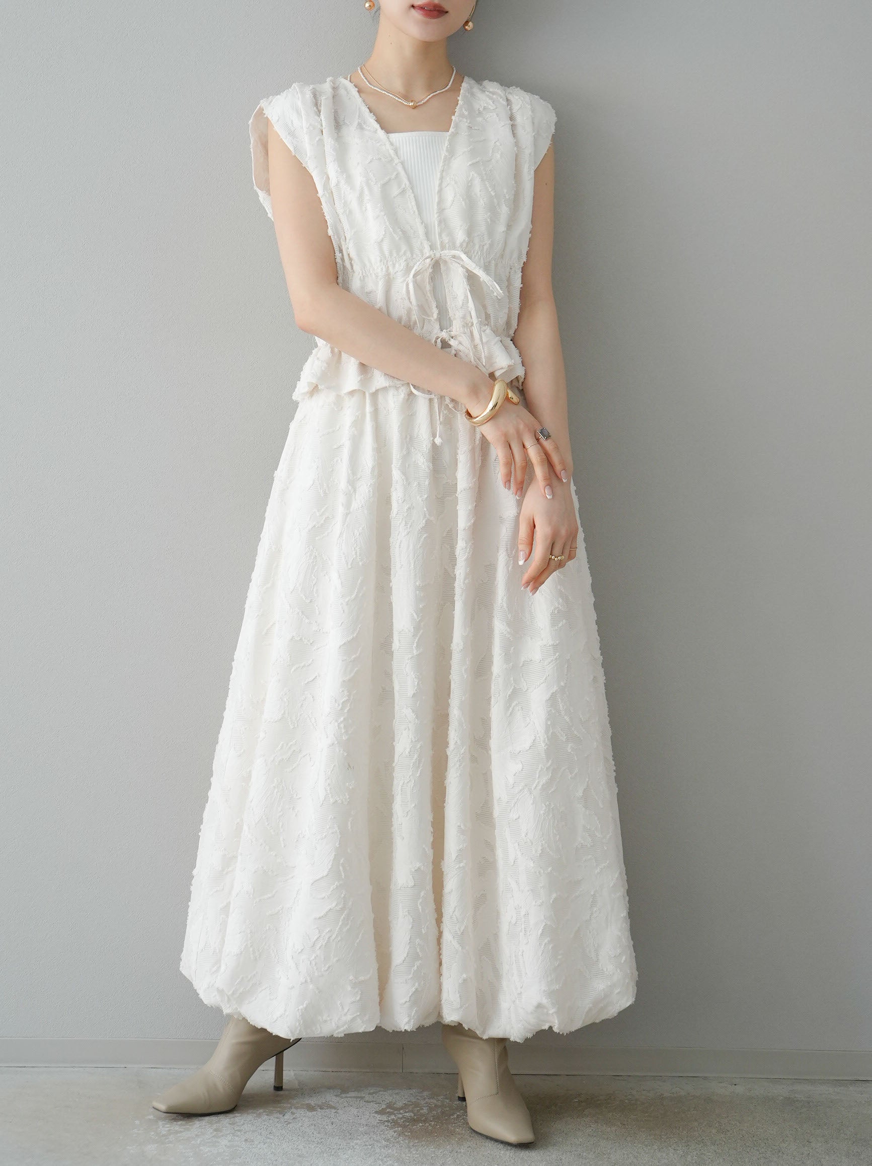 予約]シアージャガードシャーリングブラウス/アイボリー – Lumier