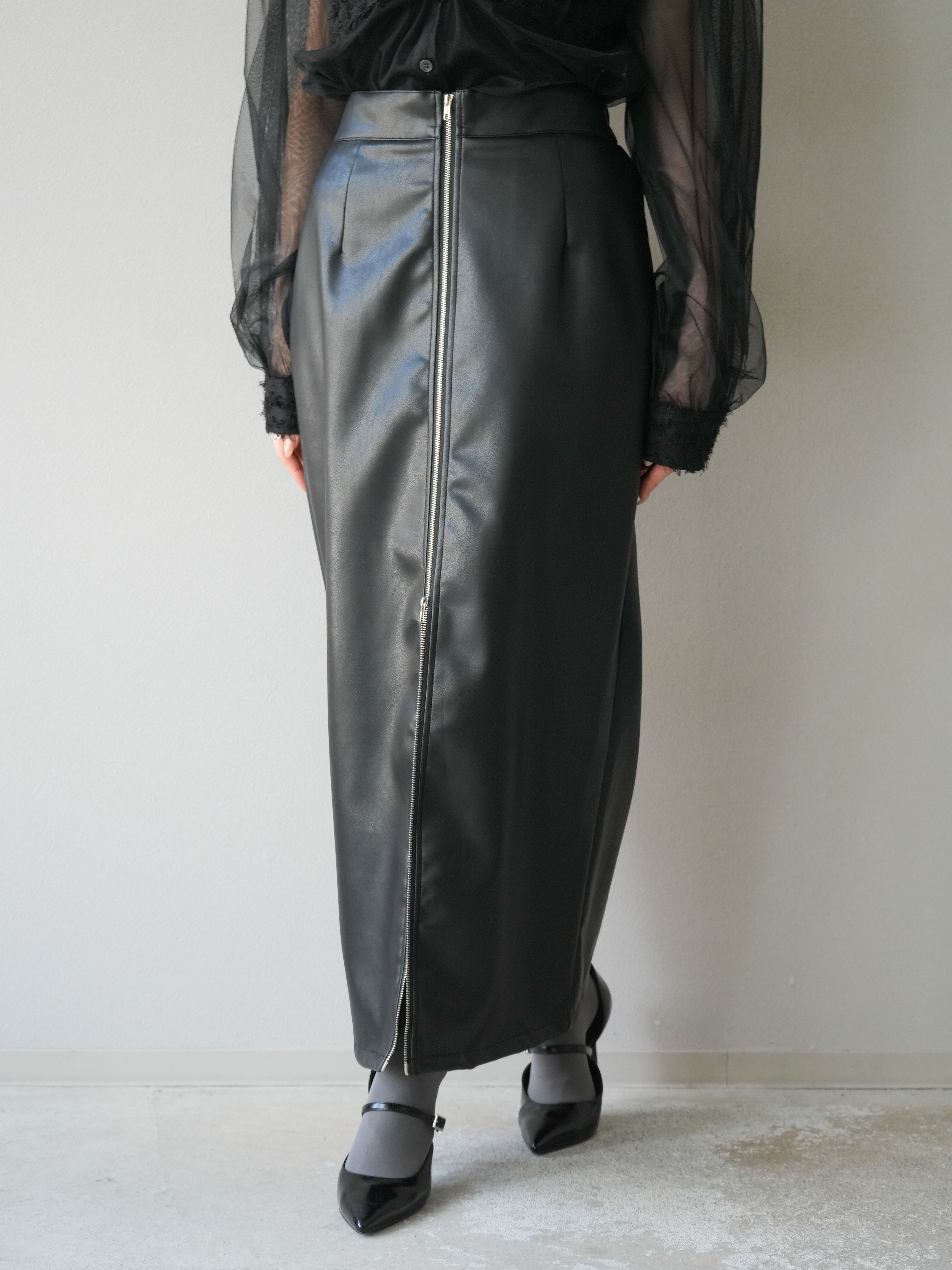 予約]フェイクレザーZIPタイトスカート/ブラック – Lumier