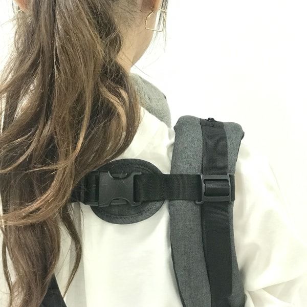 ミアミリーヒップスタープラス日本モデル【チャコールブラック】抱っこ