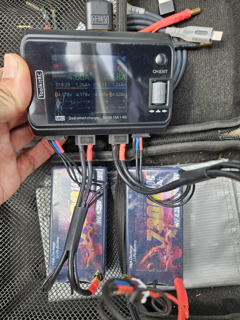 2本同時充電】ミニ充電器「ToolkitRC M6D」を買ってみた！ | M9 : R/C