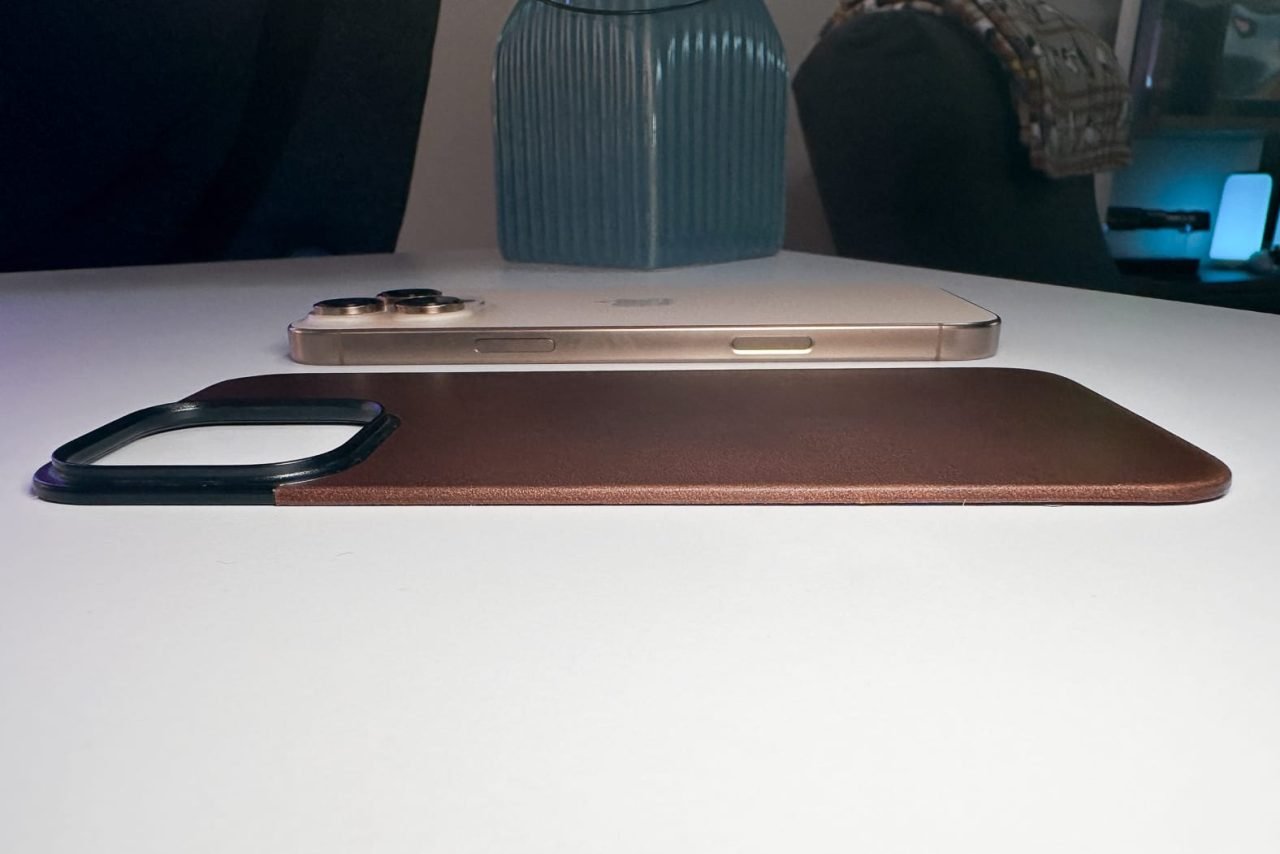 Nomad Magnetic Leather Back IPhone 16 Pro Max Case REVIEW - MacSources