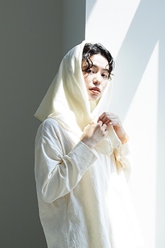 オオカミとフクロウ オオカミと手紙に添えたドライフラワー | オオカミ