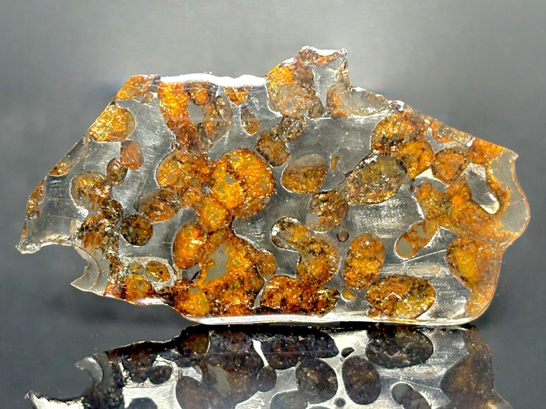 ケニア産 セリコパラサイト隕石 / Sericho Pallasite Meteorite