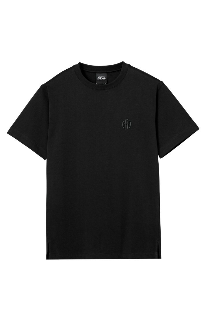 ワンポイントロゴ刺繍Tシャツ オールブラック | すべての商品 | Matin