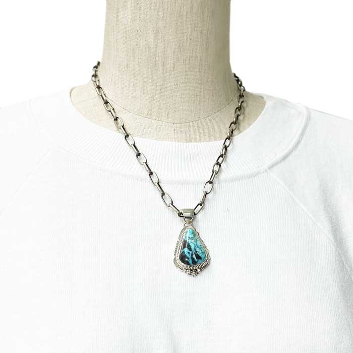 インディアンジュエリー ナバホ族 ターコイズ シルバー ペンダント