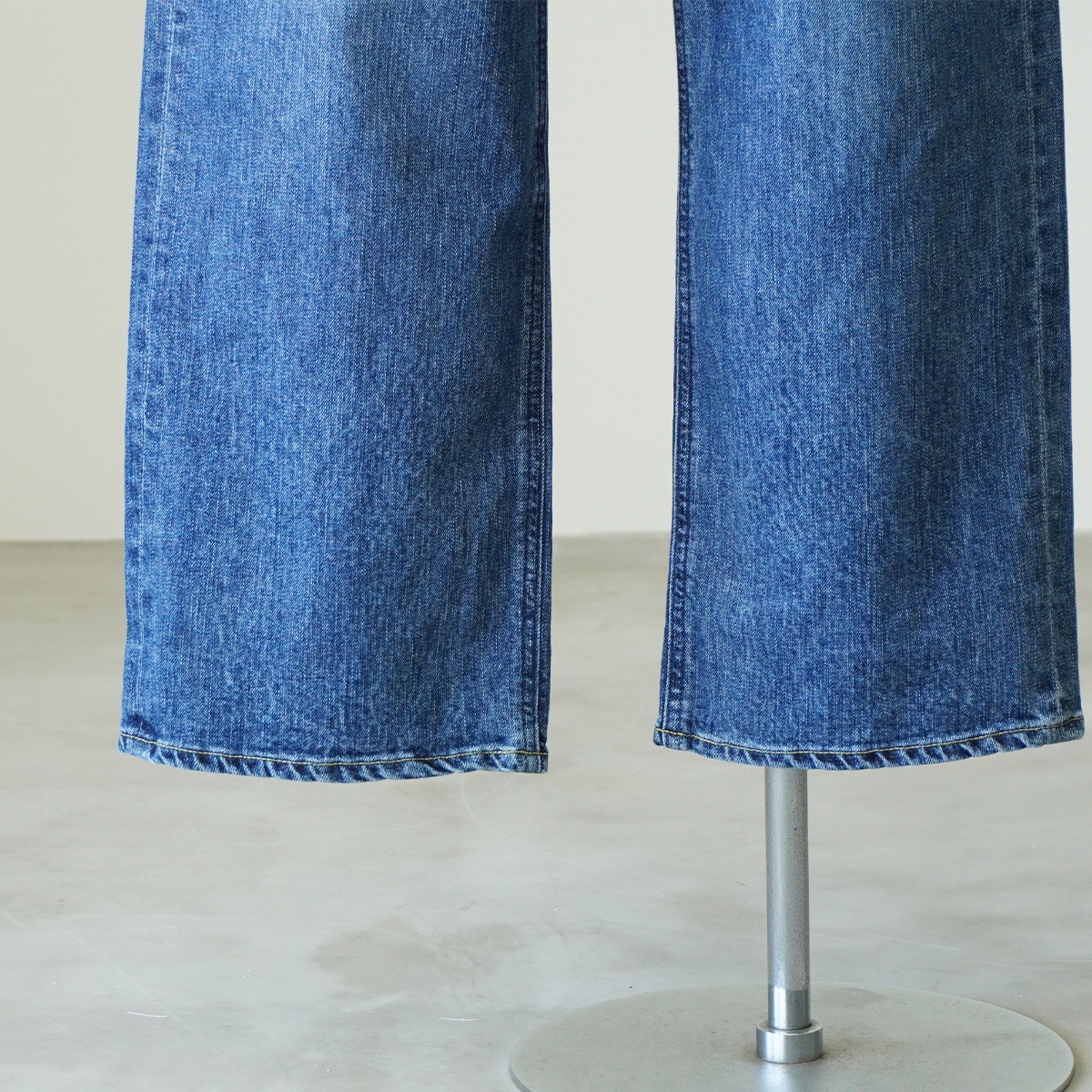 YANUK ヤヌーク】ルーズストレート JOAN | ANNE onlinestore - アンネ