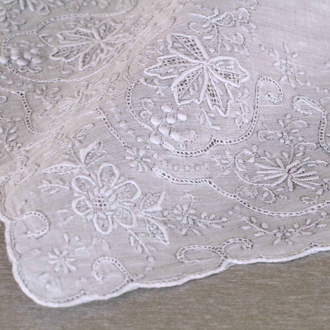 送料無料】汕頭手刺繍 ハンカチ 7203 | レディース,スワトウ ハンカチ