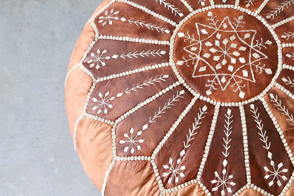 LIGHT YEARS(ライト イヤーズ)