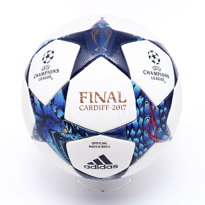 ロナウド直筆サイン入り実使用2017CLマッチボール | THE DUGOUT