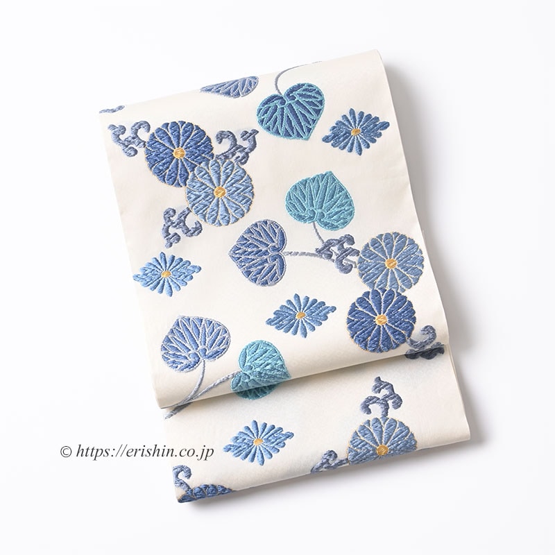 袋帯（菊葵文・唐織/白地に青藤色や青磁色）『着物・呉服えり新』