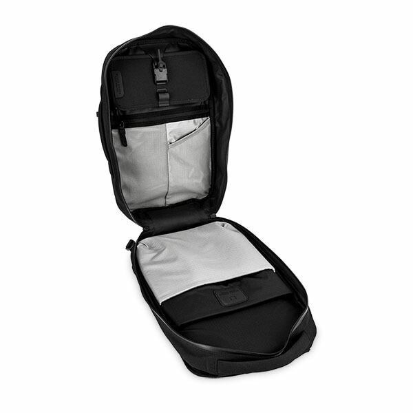 ブラックエンバー BLACK EMBER シャドウ 22L SHADOW 22 リュック 防水