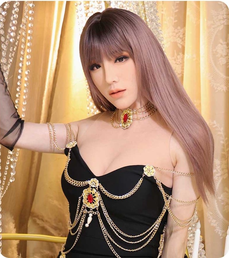 ◇シリコンフィメールマスク・メイ2.0 (ブレスト付)、ROANYERを販売