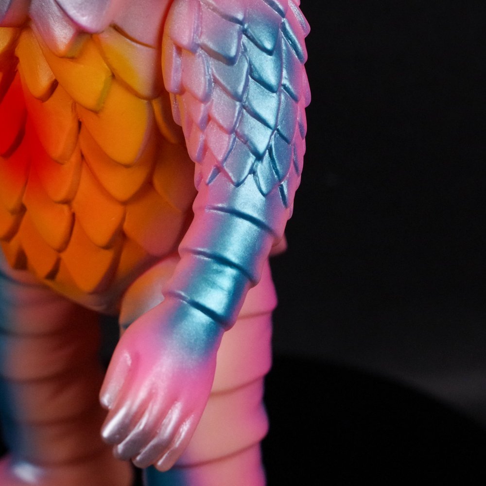 ソフビ/ブルマァク BULLMARK/ウルトラマンレオ/ギロ星獣/ピンク｜墓場