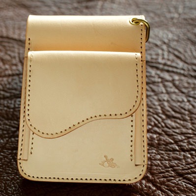 革蛸謹製 台形ショートワレット（ファーストタイプ） 仏蛸 | 革蛸