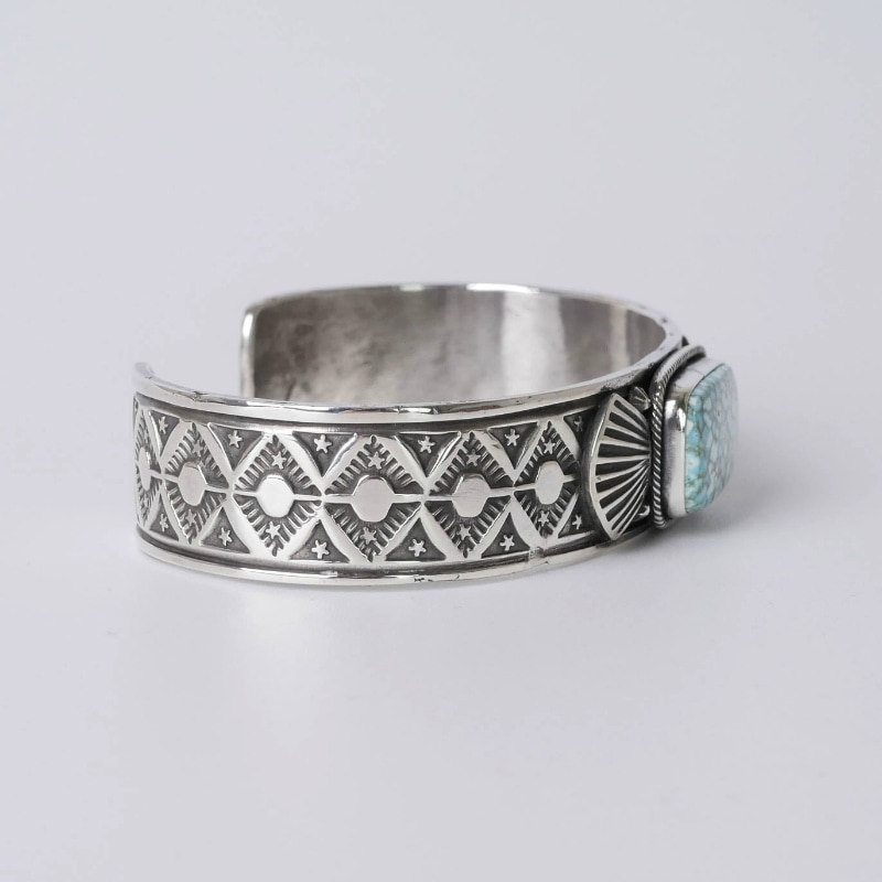 150mm ゲーリーリーブス ナンバーエイト バングル｜マライカ公式通販