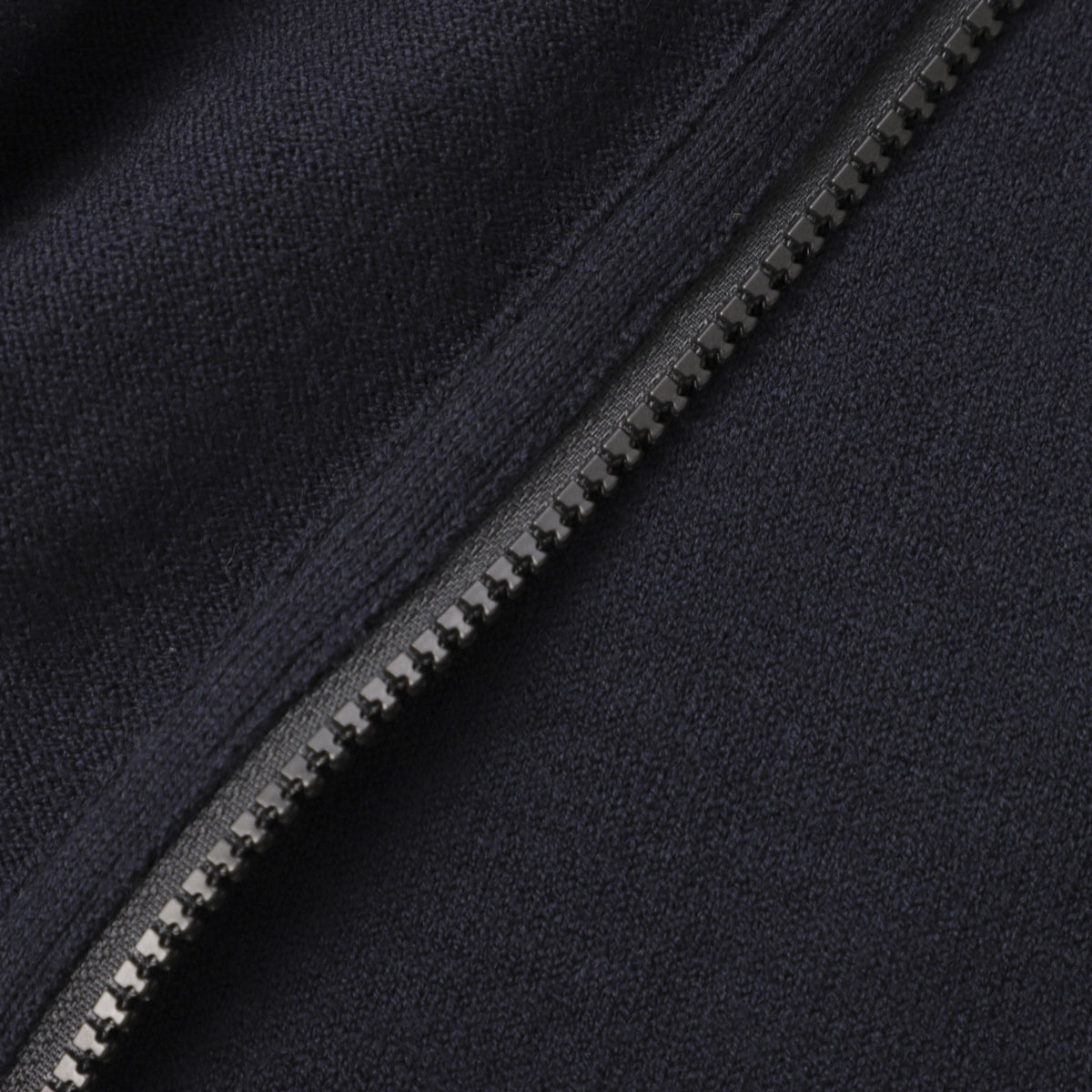 アウトレット】【ラスト1点】STONE ISLAND ストーンアイランド ジップ