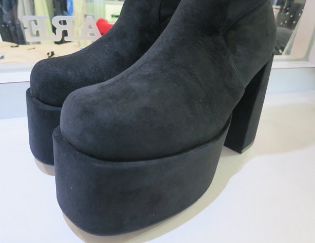 SALE】 EMODA バルキープランプフィットブーツ 0424518702|apricot