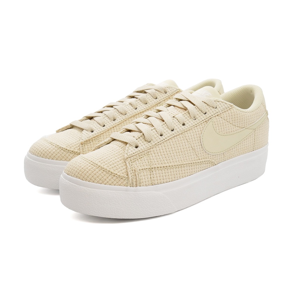スニーカー ナイキ NIKE ウィメンズブレーザーLOWプラットフォームESS