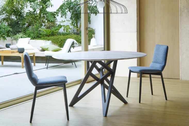 ダイニングテーブル ligne roset(リーン・ロゼ) ROSETEnnea
