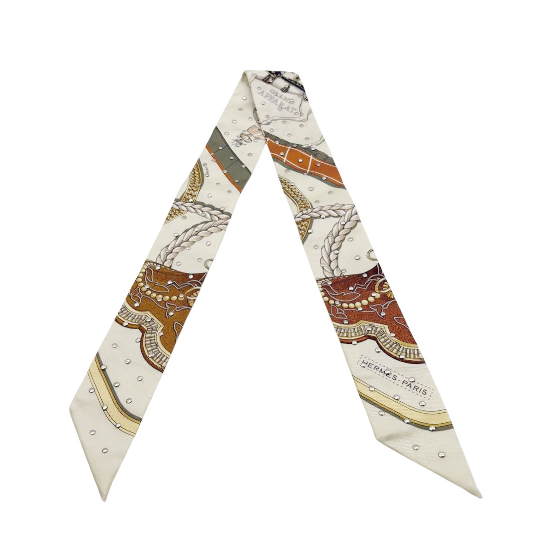 HERMES エルメス スカーフ ツイリー 『GRAND APPARAT グラン・アパラ
