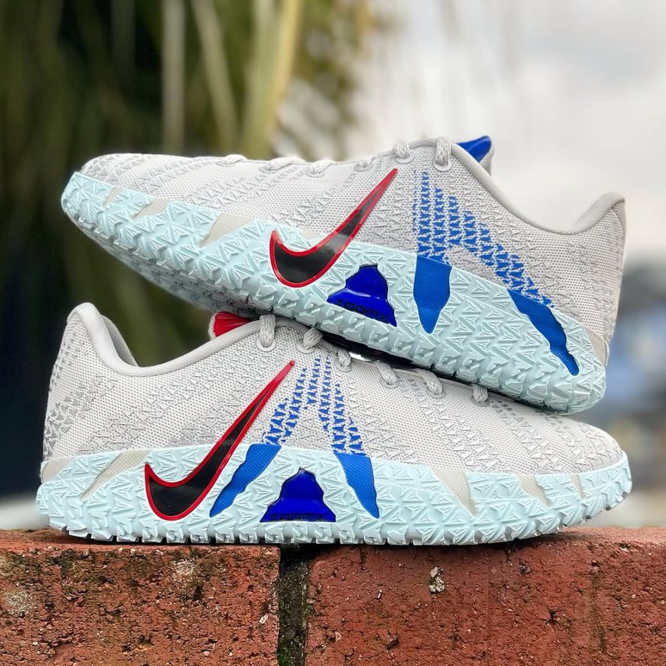 NIKE JA 3 EP 'VALENTINE'S DAY' ナイキ ジャ 3 ジャ モラント 小さい