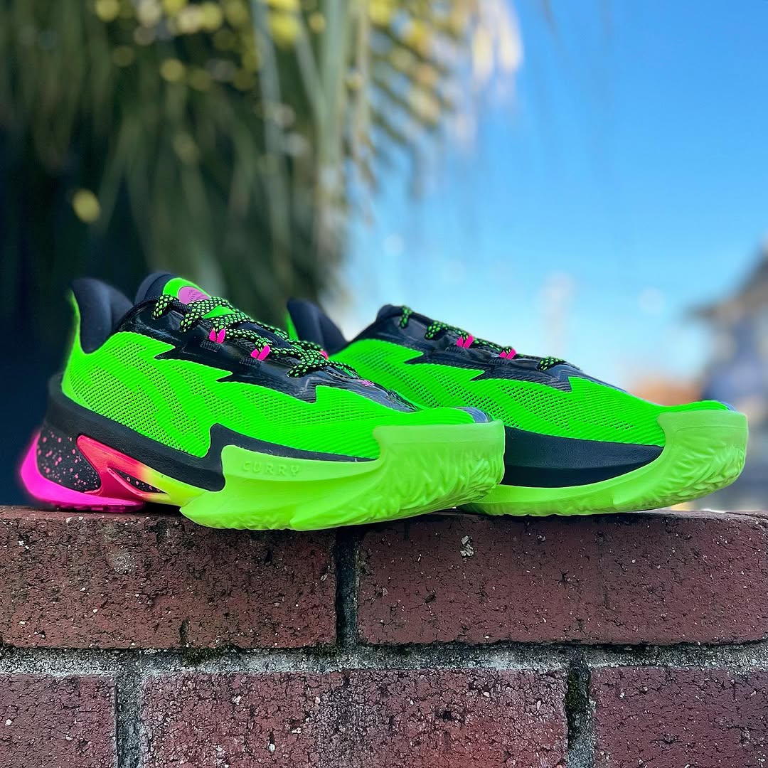UNDER ARMOUR CURRY SERIES 7 'AURORA' アンダーアーマー カリー