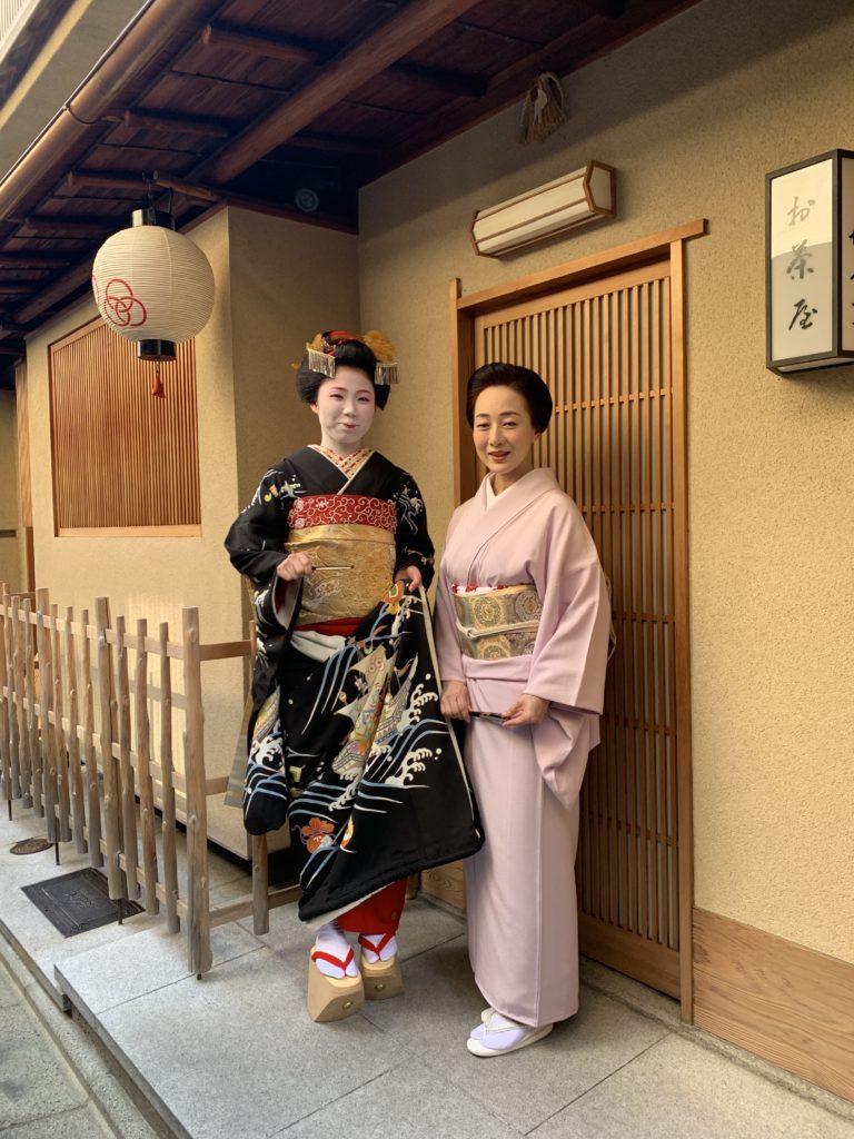 京都五花街・宮川町でふく久さんのお店出しに行ってきました - 京都