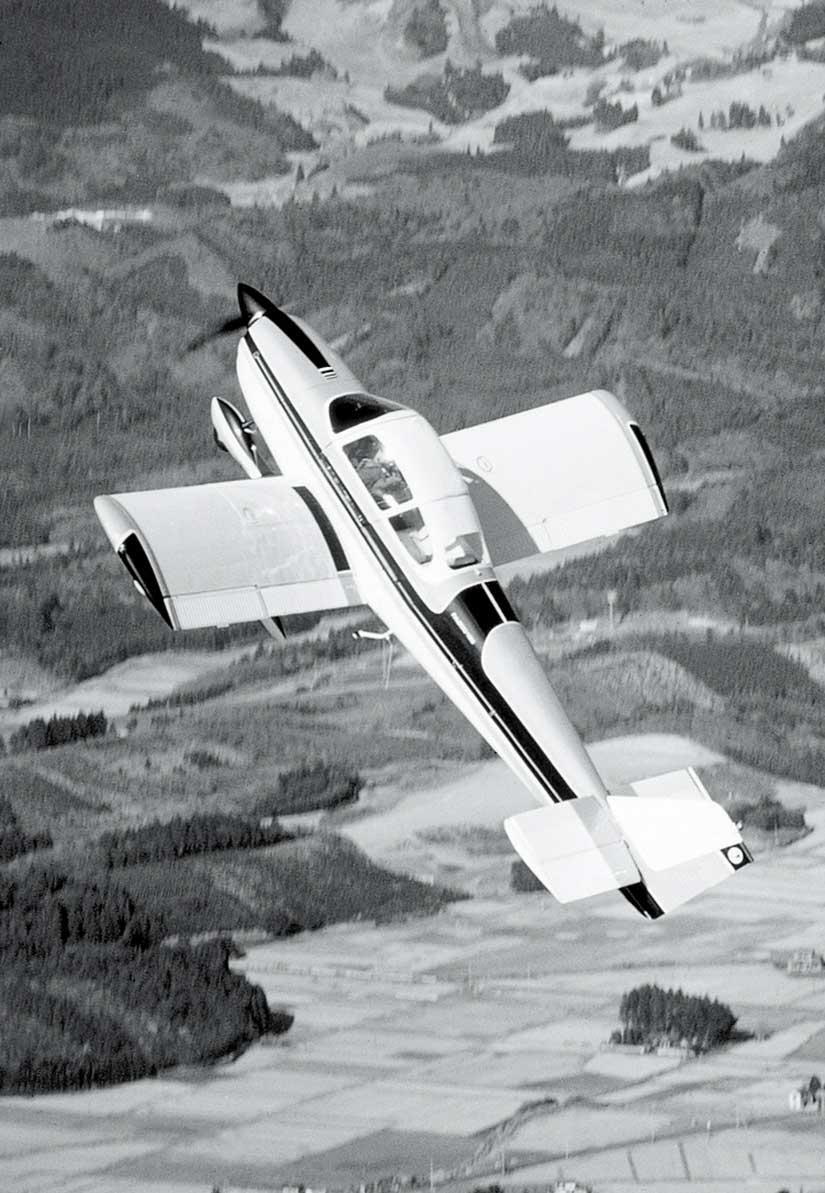 SUBARUトリビア Vol.39 BOXERエンジンを積んだ空のスポーツカー