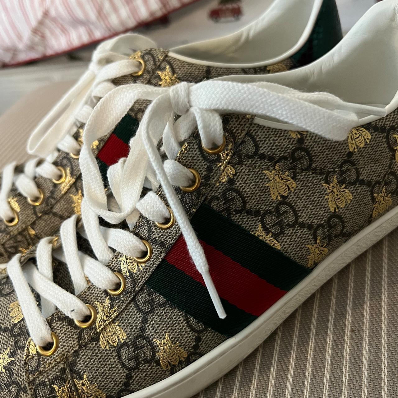 Gucci Bee Supreme Shoes size 39. Worn once. | Depop