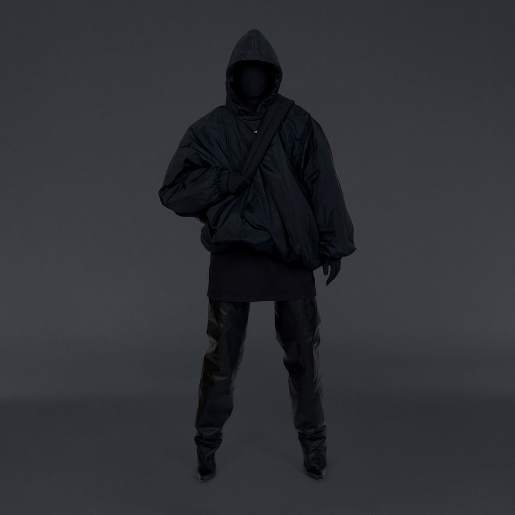 カニエ・ウェストとデムナ・ヴァザリアの「YEEZY GAP ENGINEERED BY