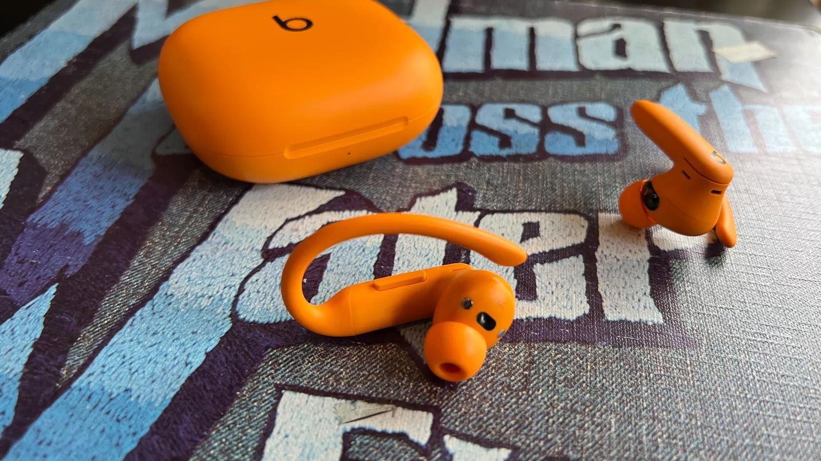 Beats 「Powerbeats Pro 2」レビュー：進化したスポーツ向けイヤフォン