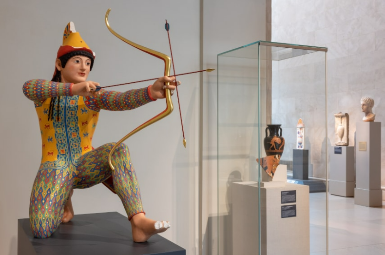 古代ギリシャ彫刻はカラフルだった！ メトロポリタン美術館の展覧会で