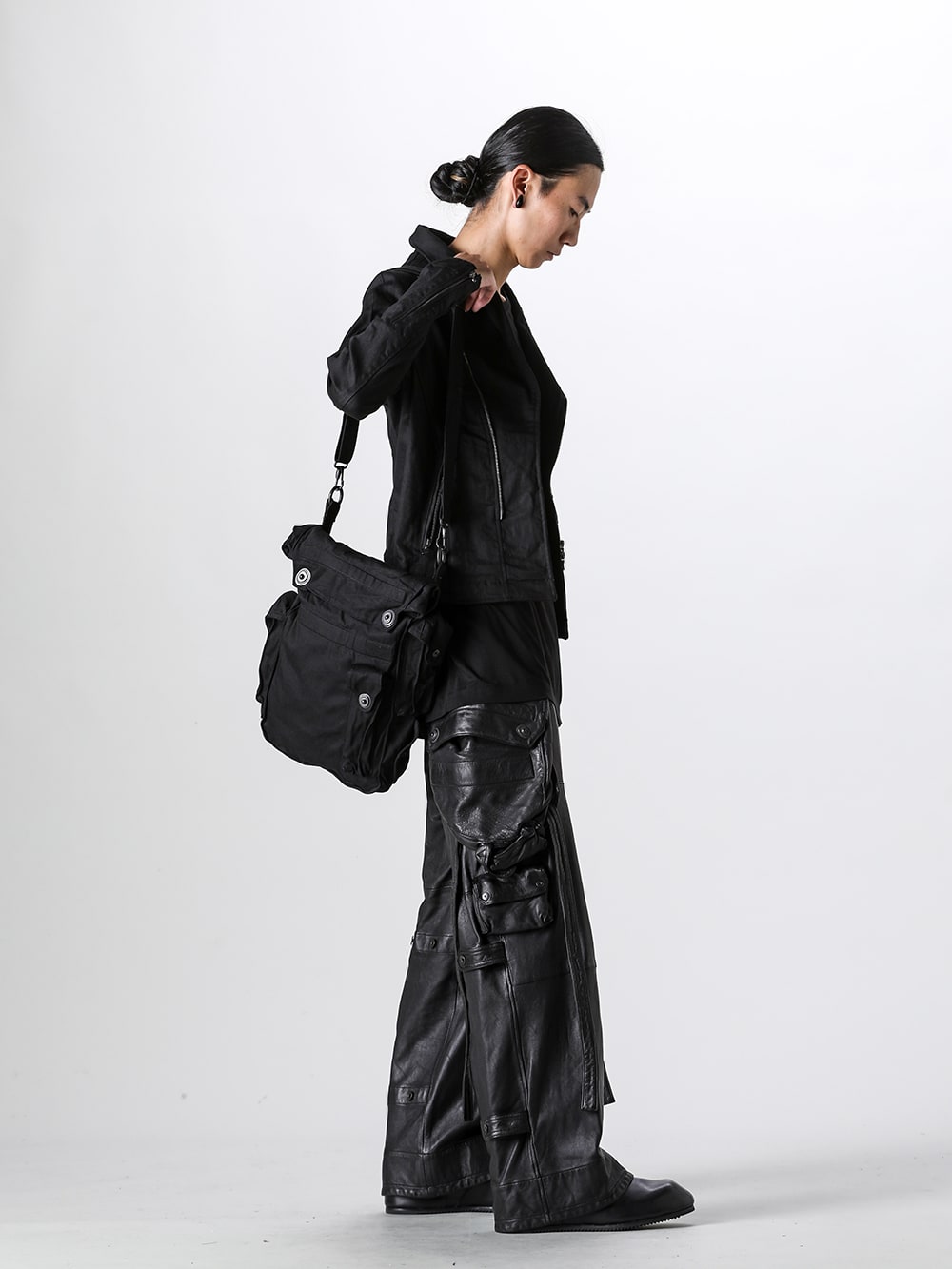 JULIUS 2024-25AW ガスマスクパンツ&ガスマスクバッグ スタイリング