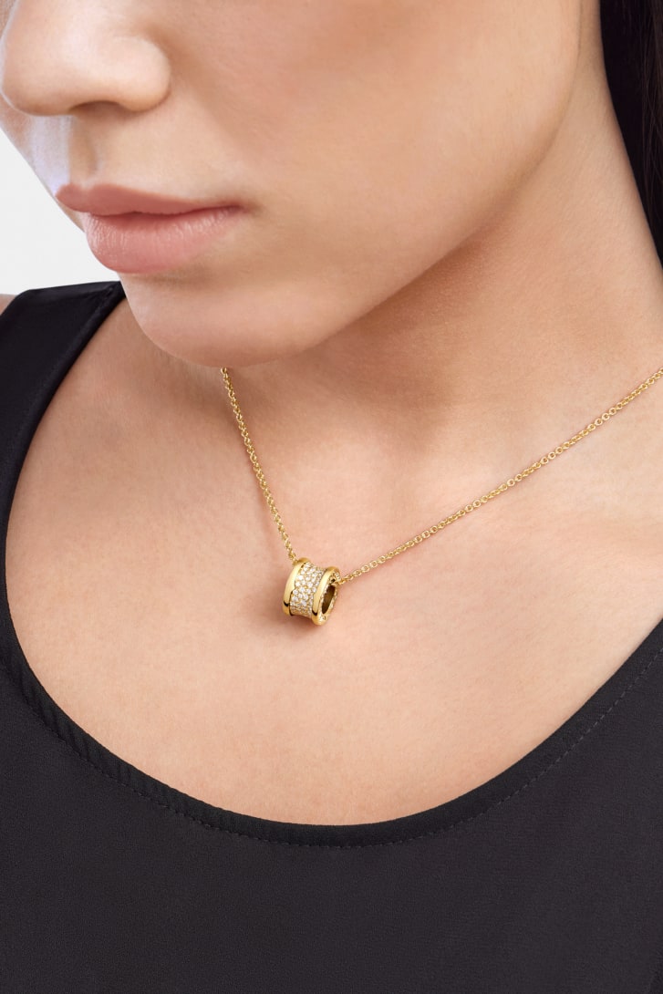 Yellow gold B.zero1 Necklace with 0.87 ct Diamonds | Bvlgari