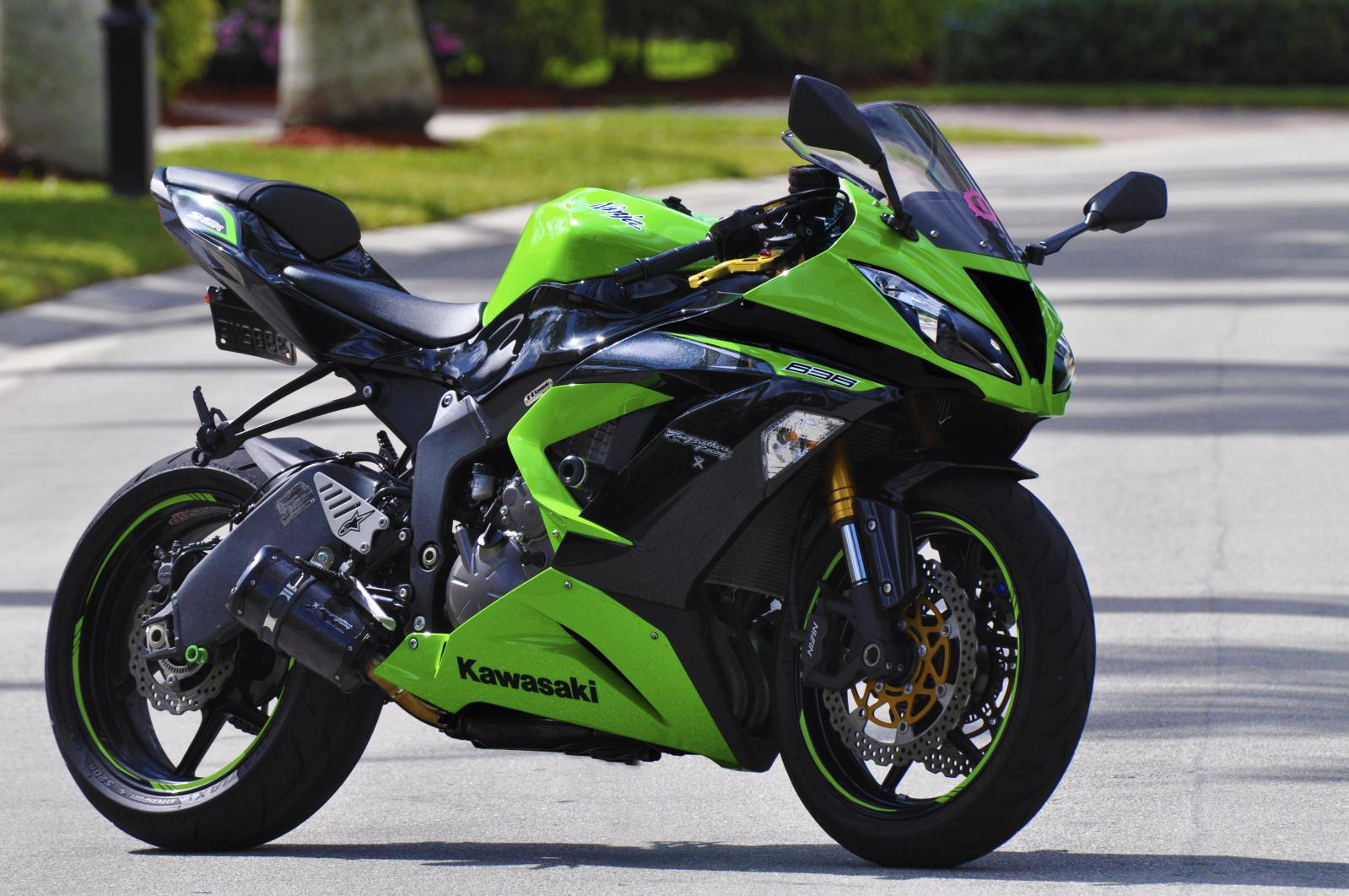 Kawasaki ZX-6R Ninja 636 specs, 0-60, quarter mile, lap times
