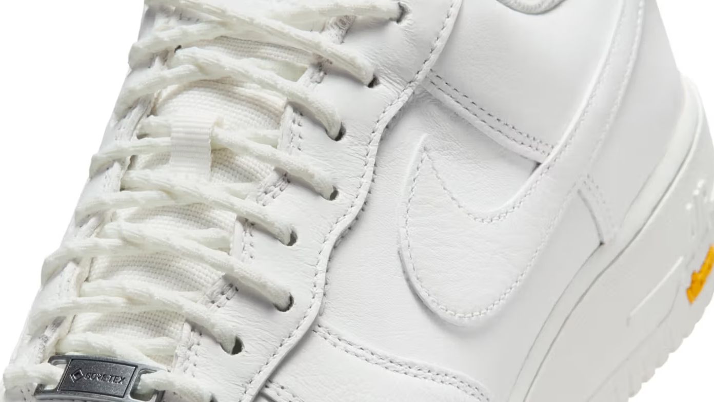 ナイキ「エア フォース 1 LOW」がVibram製ソールに。クリーンでタフな