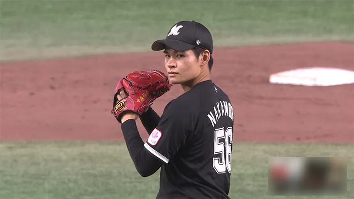 一発出れば逆転のピンチ…… 千葉ロッテ・中森俊介の「1球火消し」｜パ