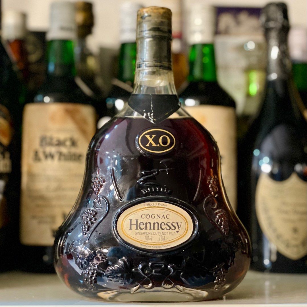 ヘネシー XO Hennessy 金キャップ クリアボトル 未開栓700ml 未開栓