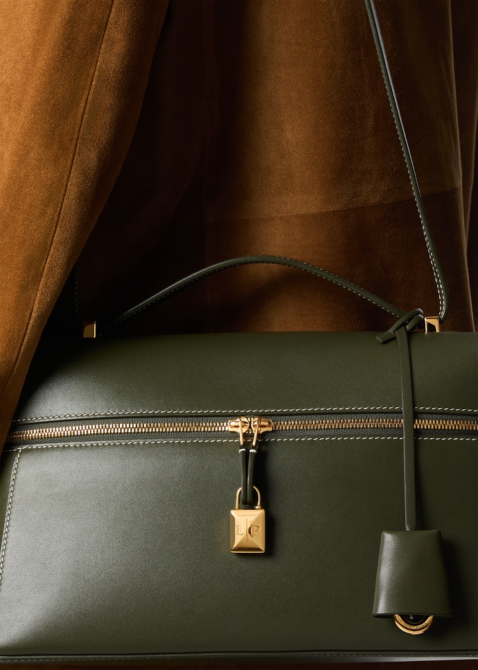 Extra Bag L27 Smooth Calfskin Ribbon Green/Sun Gold | Shoulder
