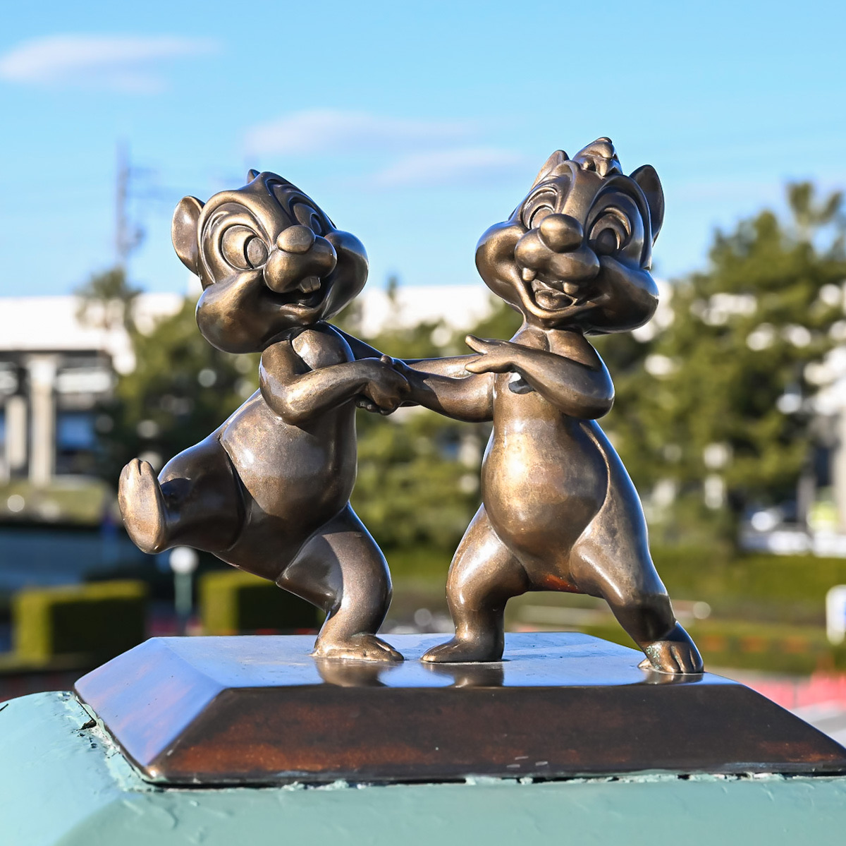 チップ&デール、ダンボ、ティンカー・ベルが仲間入り！東京