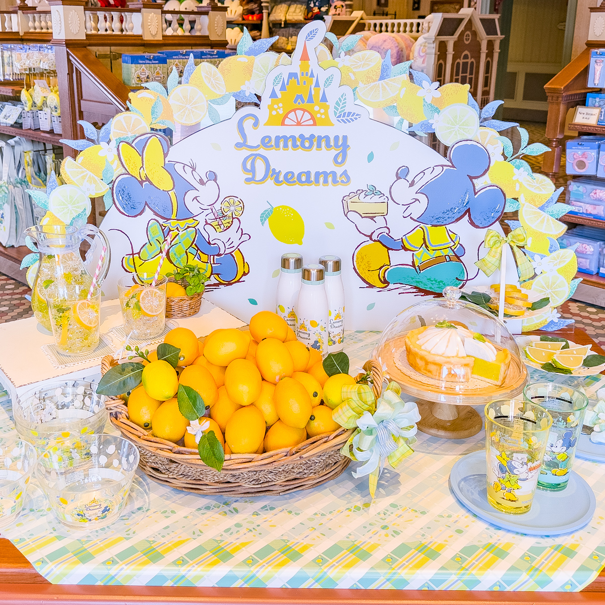 ミッキー&ミニー&フィガロとレモン柄！東京ディズニーリゾート「Lemony