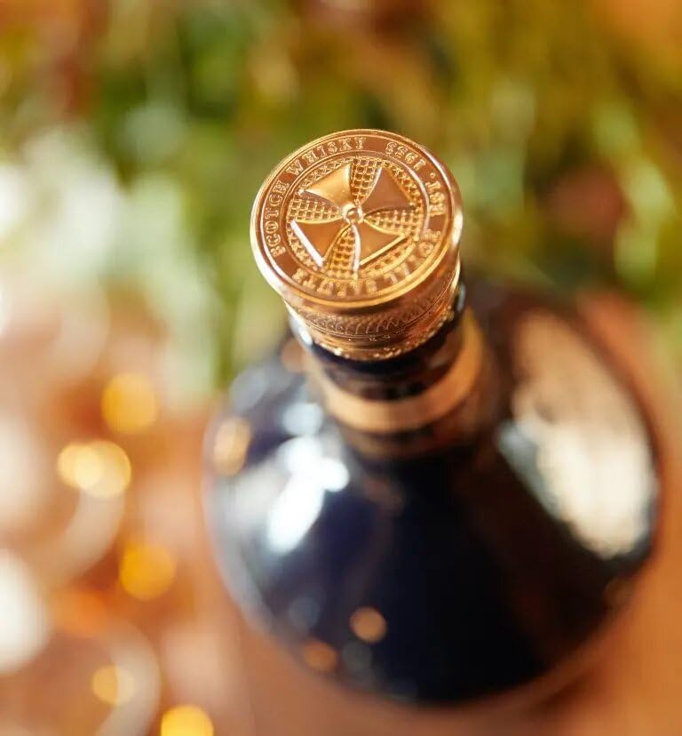 Amazon.co.jp: ROYAL SALUTE (ローヤルサルート) 21年 シグネチャー