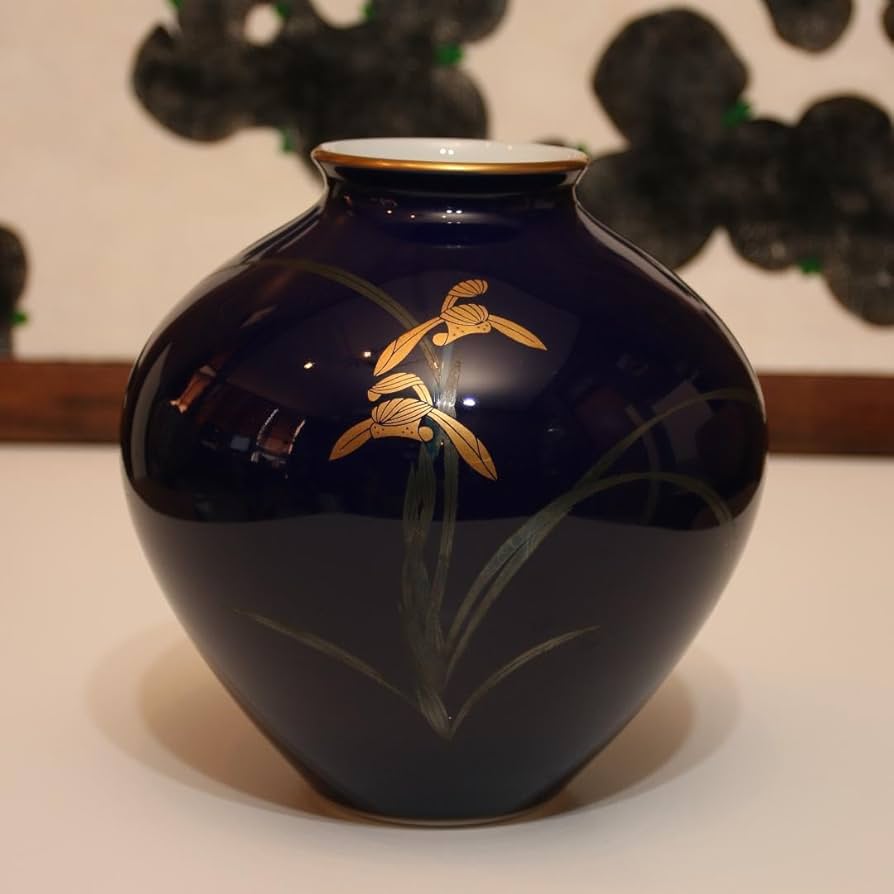 Amazon.co.jp: 香蘭社 瑠璃金彩 あやめ 花器 花入 花瓶 華道具 有田焼