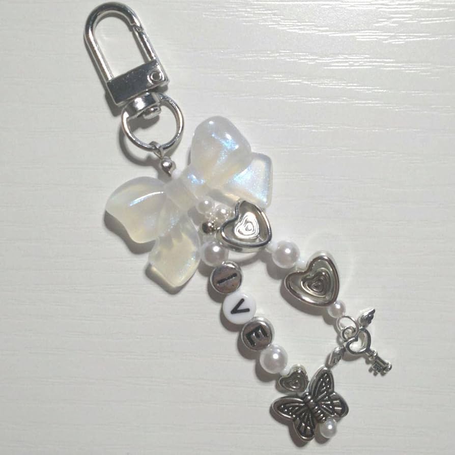 Amazon.co.jp: ビーズキーホルダー チャーム ive 白 ホワイト 黒