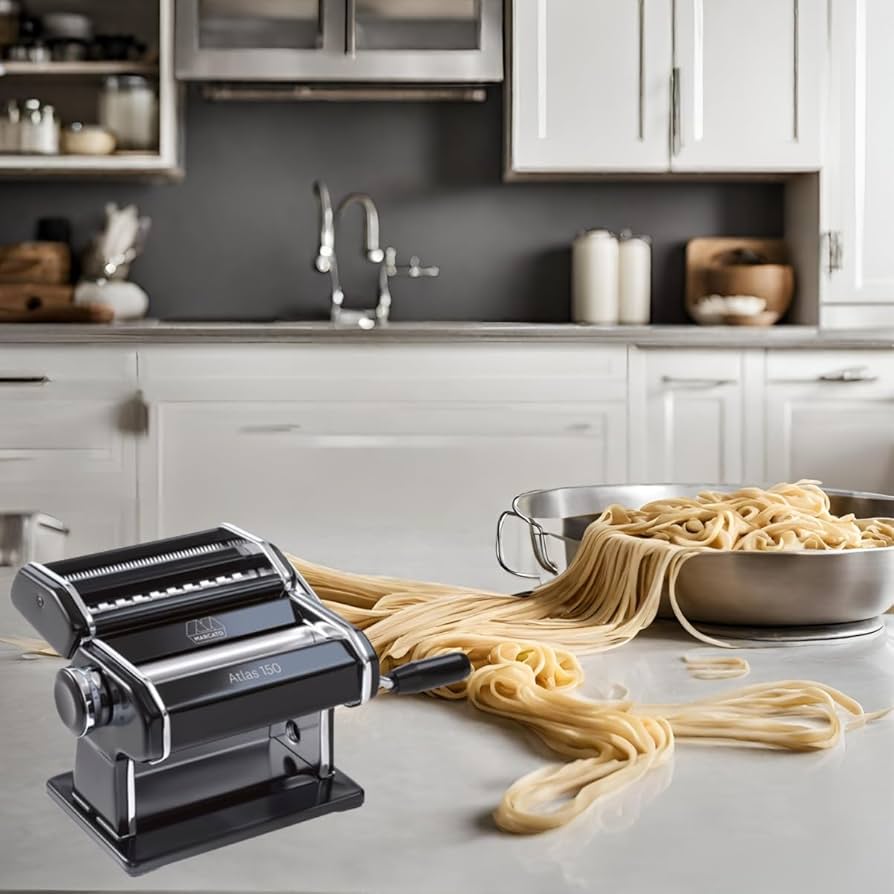 Amazon｜Marcato パスタマシーン アトラス ブラック｜パスタマシン