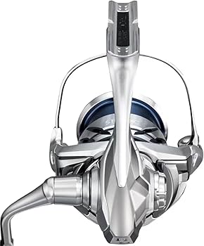 Amazon.co.jp: Shimano Spinning Reel 23 Stradic C2000S : Sports